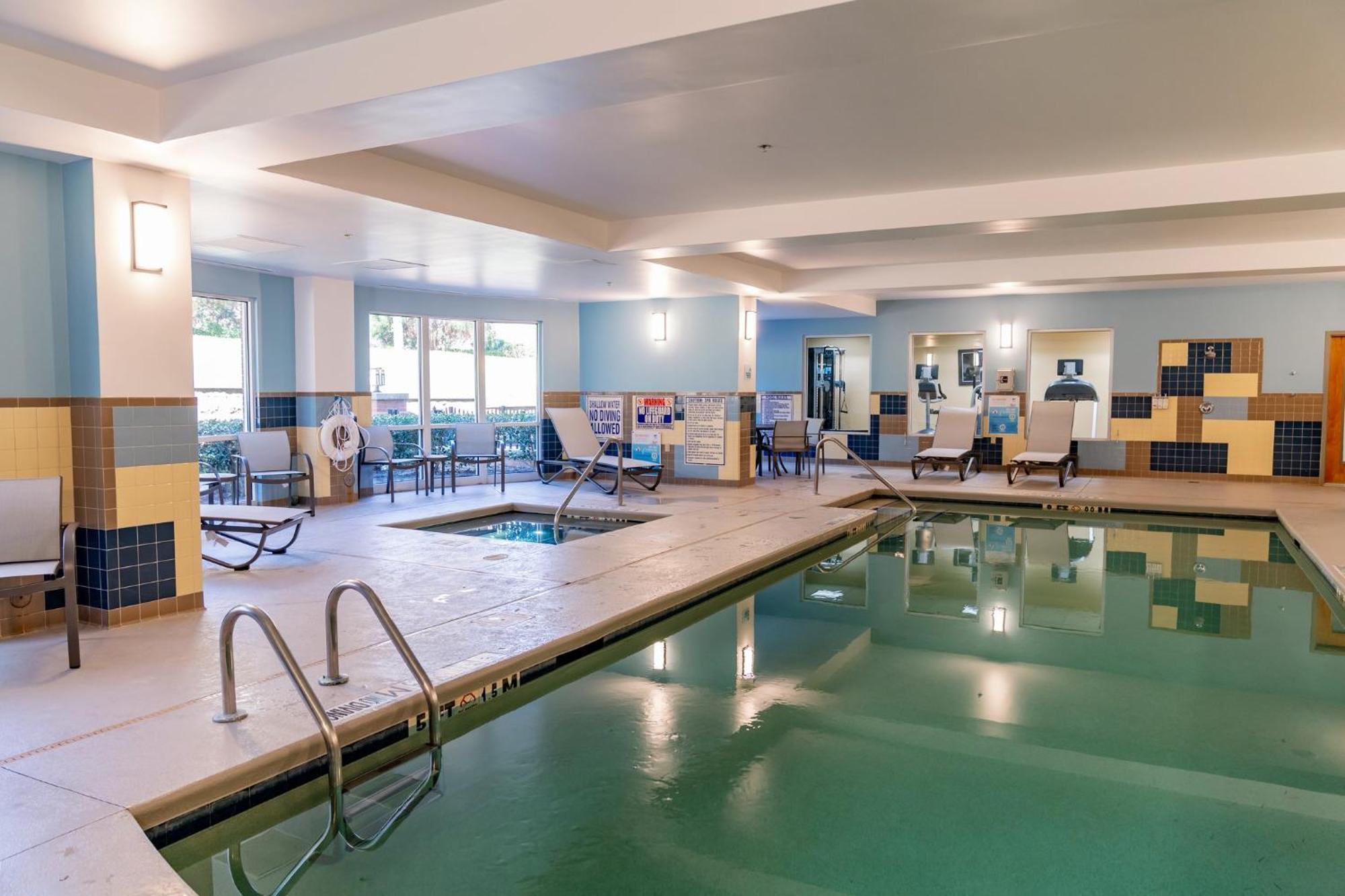 Holiday Inn Express Hotel Raleigh Southwest By Ihg Екстер'єр фото