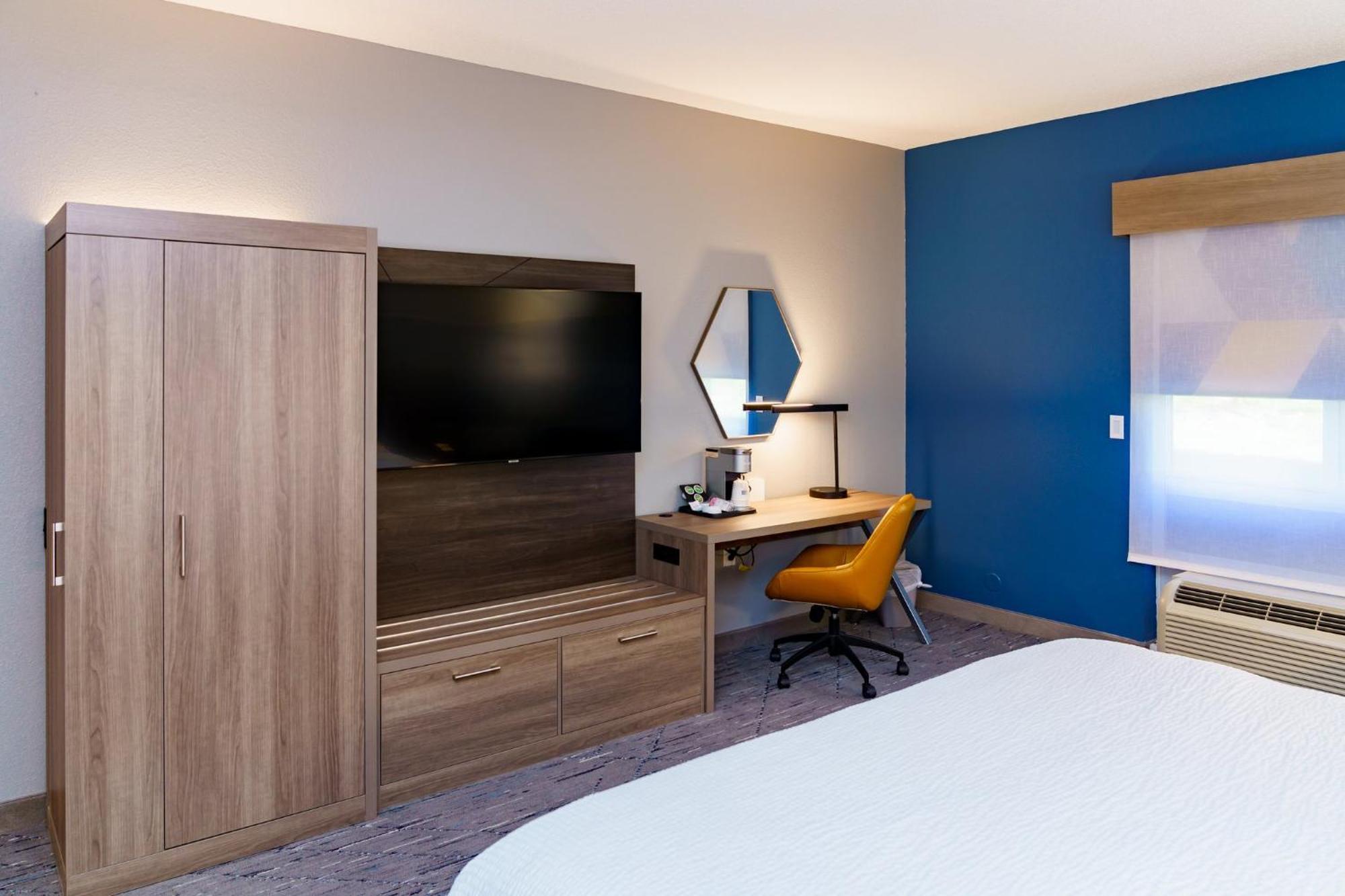 Holiday Inn Express Hotel Raleigh Southwest By Ihg Екстер'єр фото