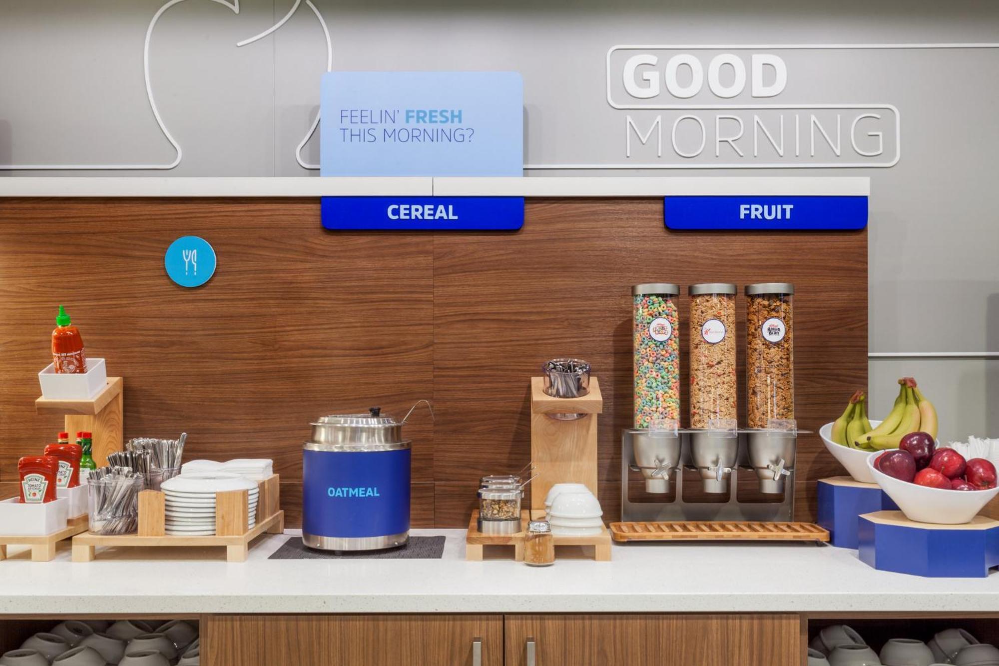 Holiday Inn Express Hotel Raleigh Southwest By Ihg Екстер'єр фото