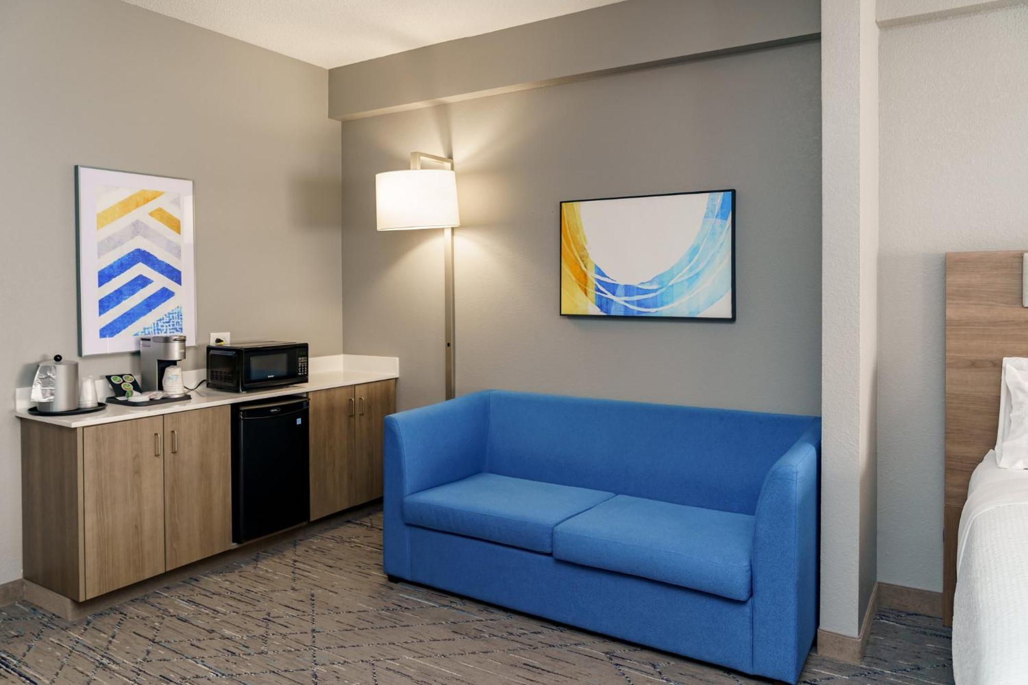 Holiday Inn Express Hotel Raleigh Southwest By Ihg Екстер'єр фото