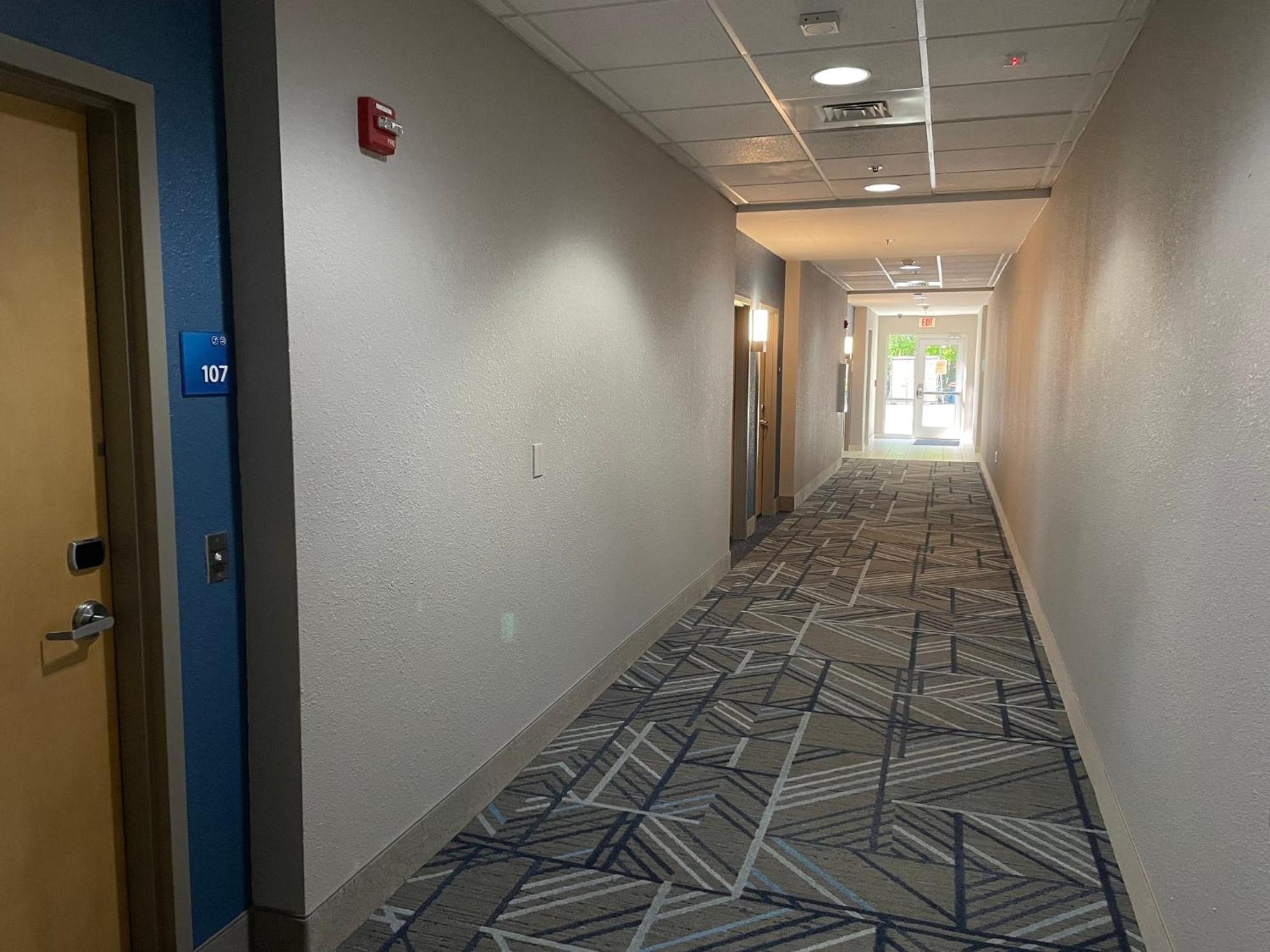 Holiday Inn Express Hotel Raleigh Southwest By Ihg Екстер'єр фото